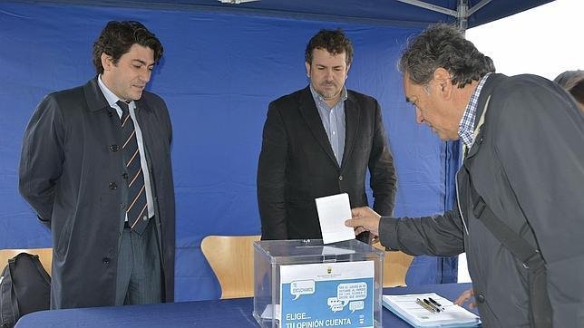 #Alcorcón  tu opinión cuenta. Gobernar es escuchar