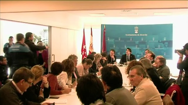 UPyD, PSOE e IU traicionan a los vecinos