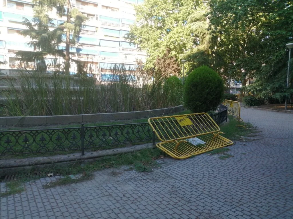 La Plaza de Orense: de ser la joya del Parque Lisboa a un secarral en el olvido del Ayuntamiento