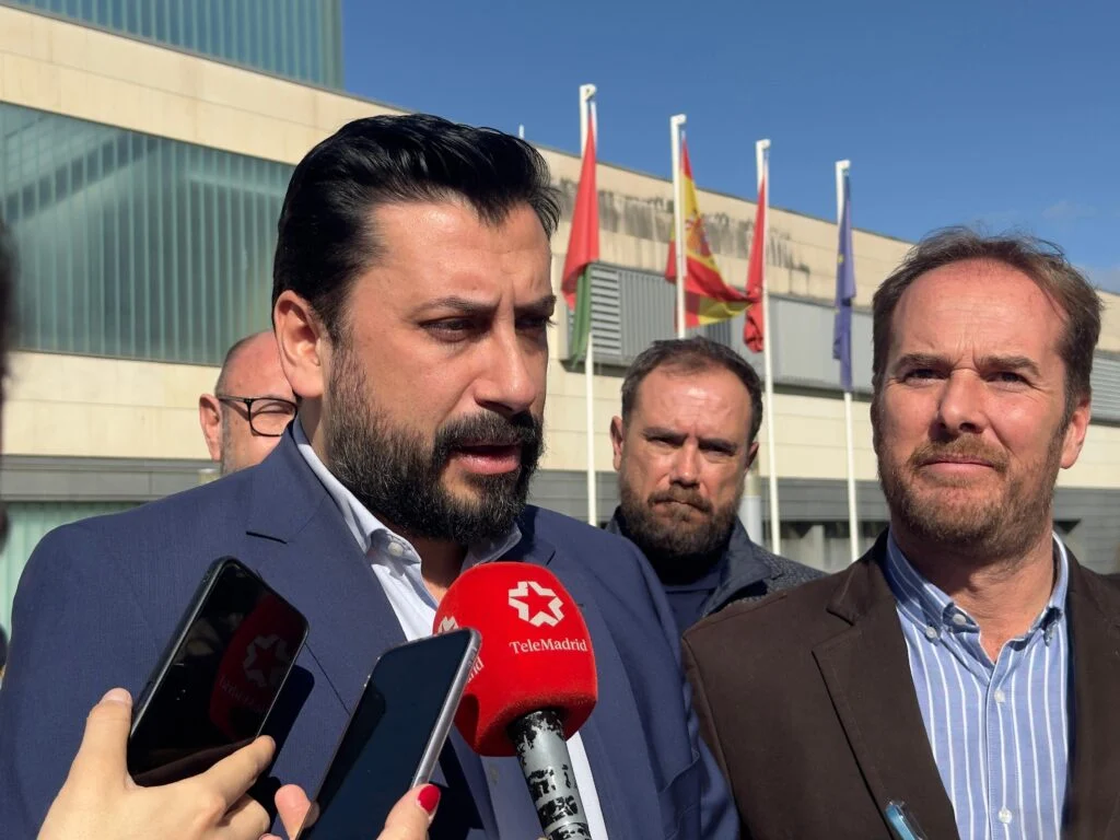 Carlos Díaz-Pache en Alcorcón: “Denunciamos el sectarismo de la Alcaldesa”