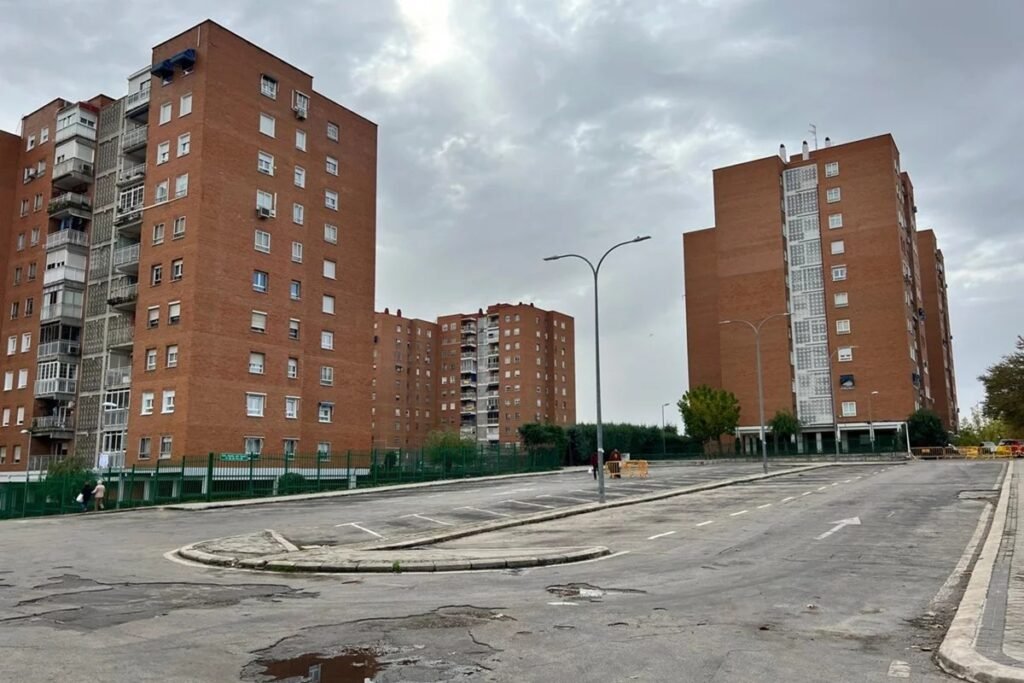 Un juez condena al Ayuntamiento de Alcorcón a reparar un parking y su inmediata apertura