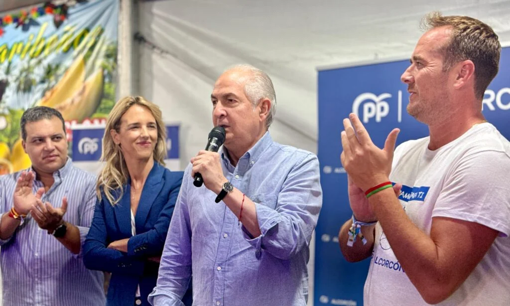 Cayetana Álvarez de Toledo en la Caseta del PP de Alcorcón: “Vamos a llegar hasta el final, llegar a la libertad definitiva …