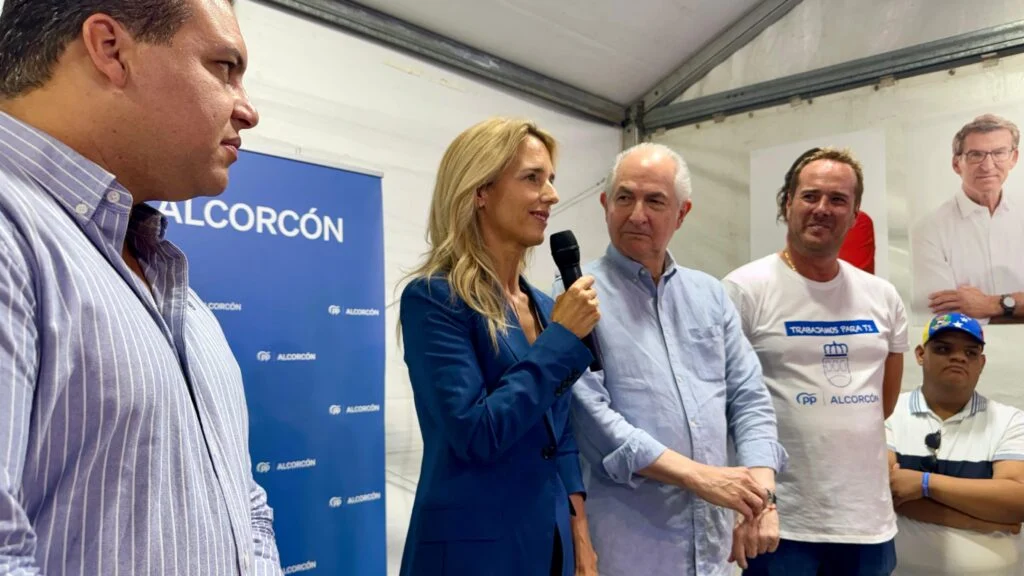 Cayetana Álvarez de Toledo en la Caseta del PP de Alcorcón: “Vamos a llegar hasta el final, llegar a la libertad definitiva …