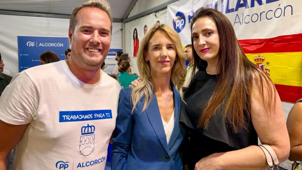Cayetana Álvarez de Toledo en la Caseta del PP de Alcorcón: “Vamos a llegar hasta el final, llegar a la libertad definitiva …