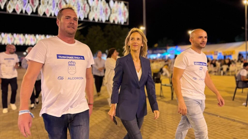 Cayetana Álvarez de Toledo en la Caseta del PP de Alcorcón: “Vamos a llegar hasta el final, llegar a la libertad definitiva …
