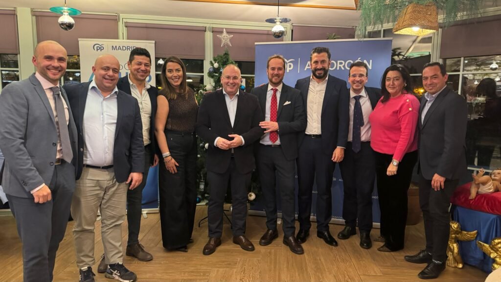 El Partido Popular de Alcorcón celebra su tradicional encuentro navideño reafirmando su compromiso político y social con la ciudad