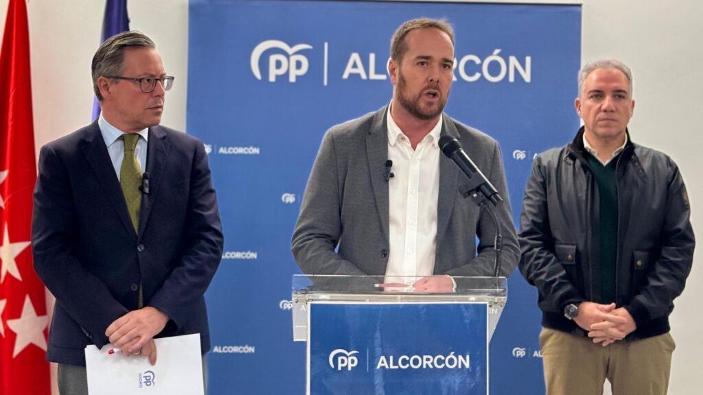 Bendodo y Serrano: “El Partido Popular está más fuerte que nunca en Alcorcón”