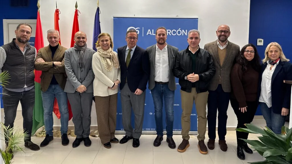 Bendodo y Serrano: “El Partido Popular está más fuerte que nunca en Alcorcón”