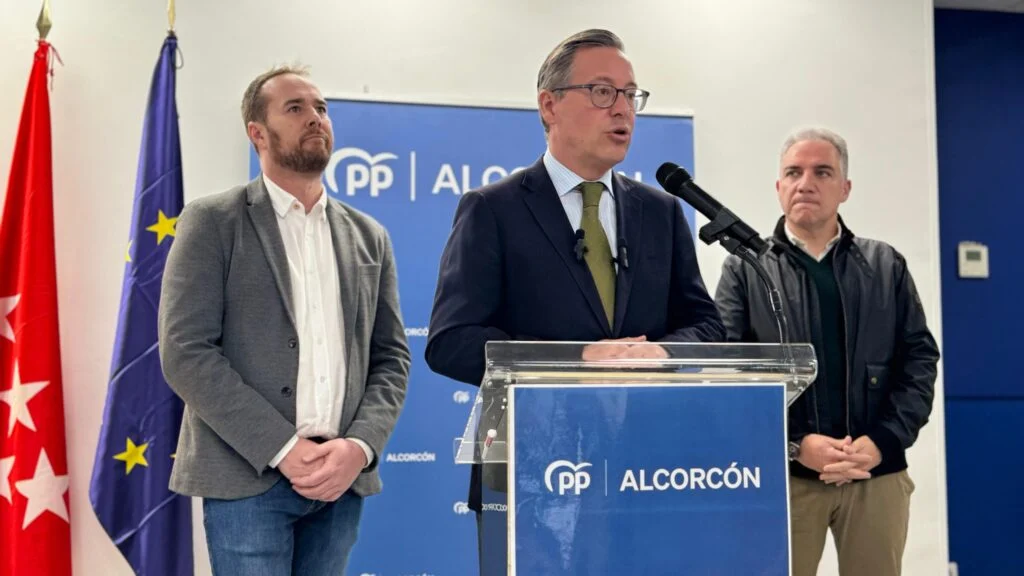 Bendodo y Serrano: “El Partido Popular está más fuerte que nunca en Alcorcón”