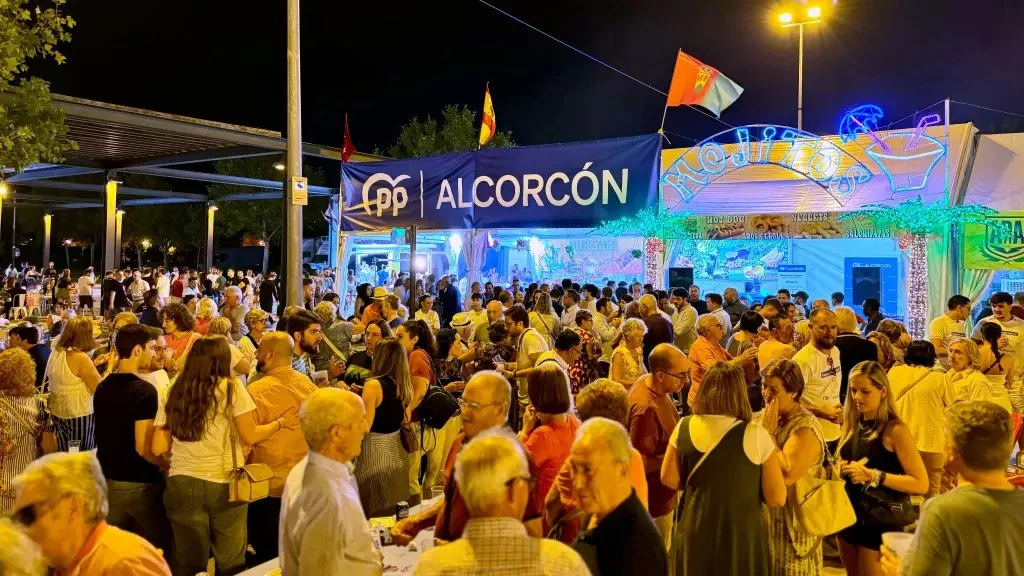 Polémica por las nuevas bases de casetas: el PP acusa al Gobierno de limitar la participación de las asociaciones en las Fiestas Patronales